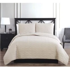 3-Piece Ivory Pebble Stitch Quilt Set, King