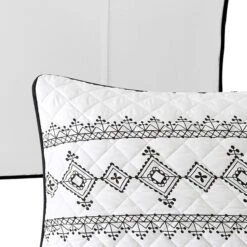 3-Piece White Turkish Print Quilt Set, King 9 3-Piece White Turkish Print Quilt Set, King -Comforters Sales 3 piece white turkish print quilt set king 3