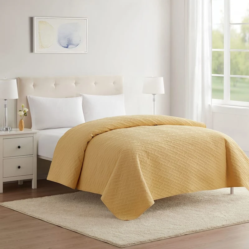 Callie Yellow Pinsonic Quilt, King 3 Callie Yellow Pinsonic Quilt, King