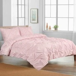 Glambition 3-Piece Pink Diamond Pintuck Essential Comforter Set, Full/Queen