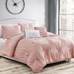 Hazel 5-Piece Blush Pink Comforter Set, Queen
