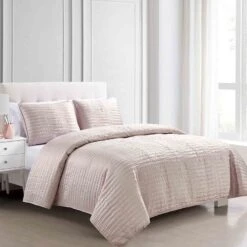 Laila Ali 3-Piece Trinity Pink Quilt Set, Queen