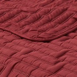 Path Geo Pinsonic Quilt Full/Queen Red -Comforters Sales path geo pinsonic quilt full queen red 3