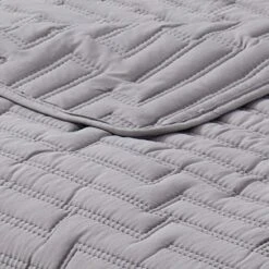 Path Geo Pinsonic Quilt King Grey -Comforters Sales path geo pinsonic quilt king grey 3