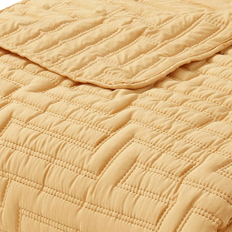 Path Geo Pinsonic Quilt King Yellow 6 Path Geo Pinsonic Quilt King Yellow - Image 4