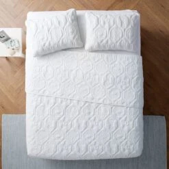 Shore White Kiing Embossed Quilt Set -Comforters Sales shore white kiing embossed quilt set 6