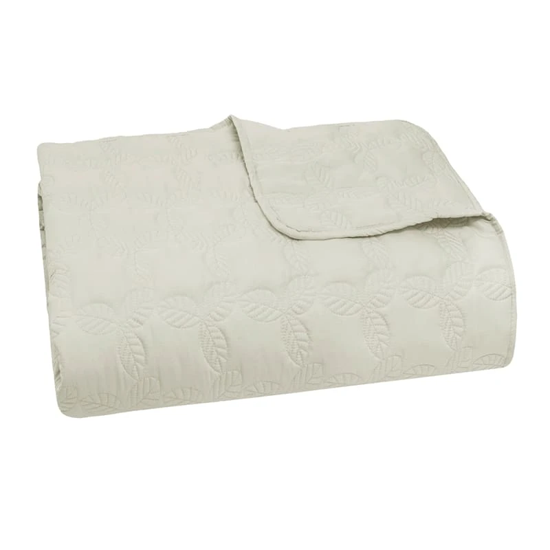 Tracey Boyd 3-Piece Leaf Quilt Set, Full/Queen 4 Tracey Boyd 3-Piece Leaf Quilt Set, Full/Queen - Image 2