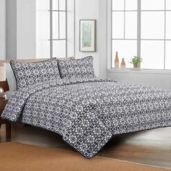Tracey Boyd 3-Piece Talavera Black & White Quilt Set, King