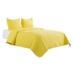 Tracey Boyd 3-Piece Yellow Greek Key Quilt Set, King